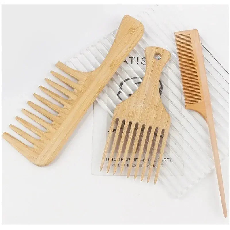 peigne en bois pour les cheveux