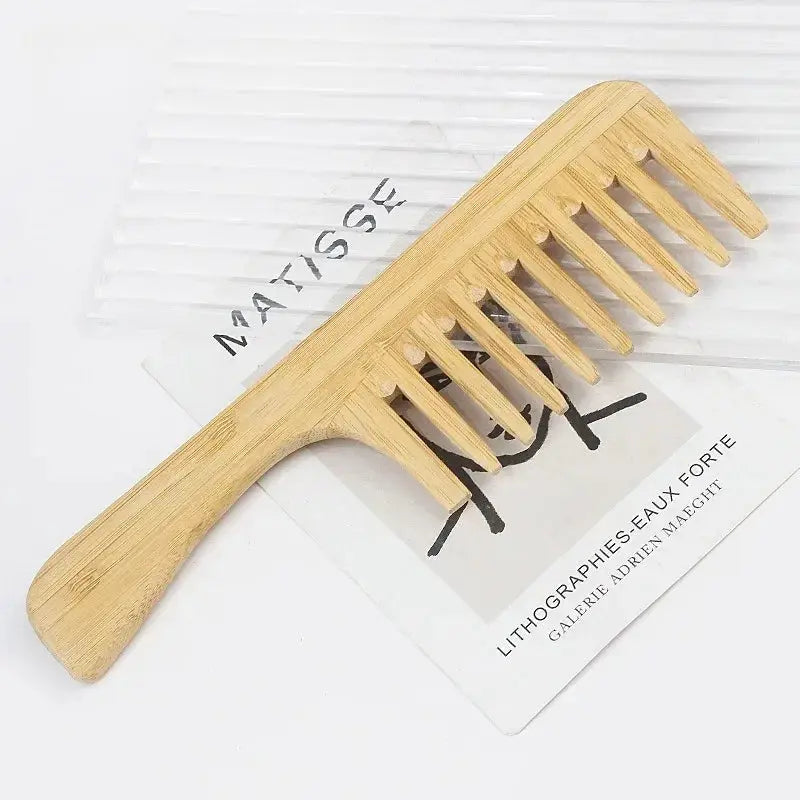 peigne cheveux en bois